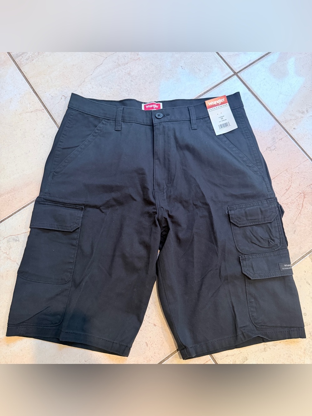 Wrangler Five Star Cargo Shorts Men’s 32 Gray Relaxed Fit 11” NWT
